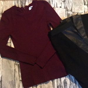 Old Navy burgundy sweater